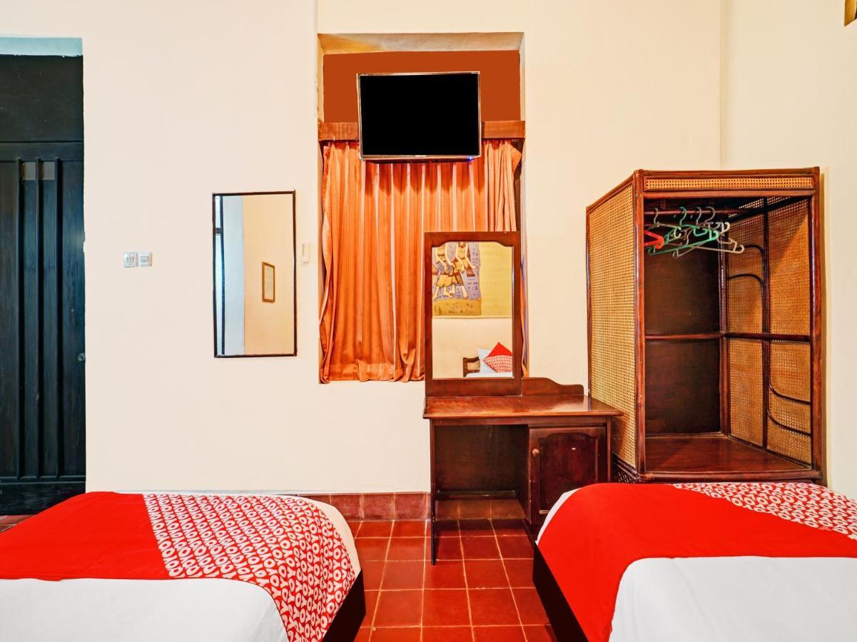 Oyo 90676 Oryza Hotel Yogyakarta Ngoại thất bức ảnh